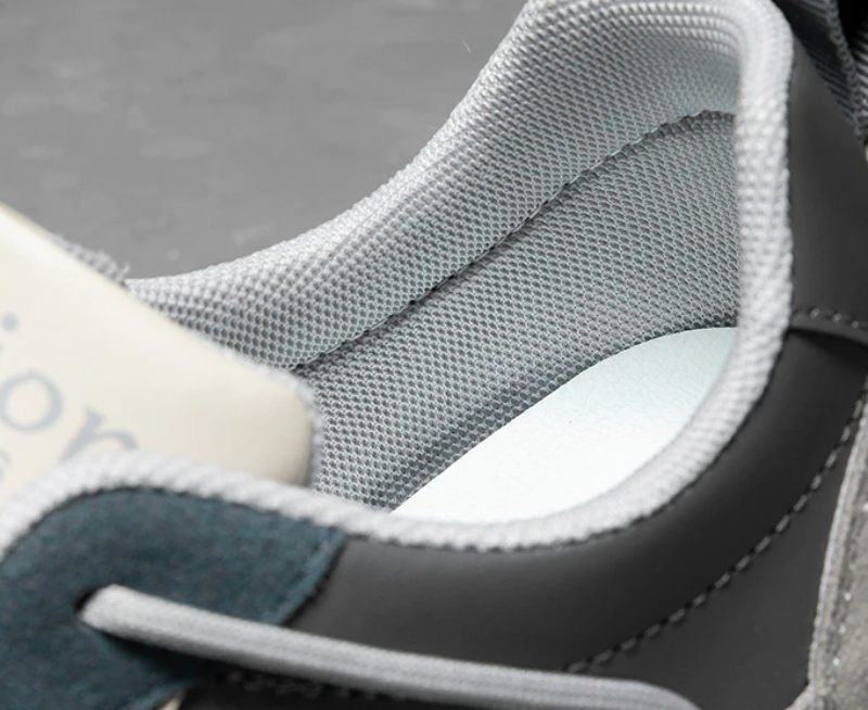 Aguirre Modesneakers För Män - Silver