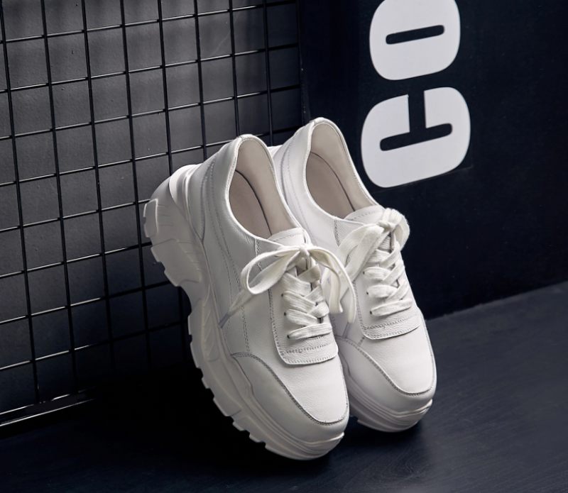 Alcolea Sneaker Med Snörning I Läder För Kvinnor - Vit