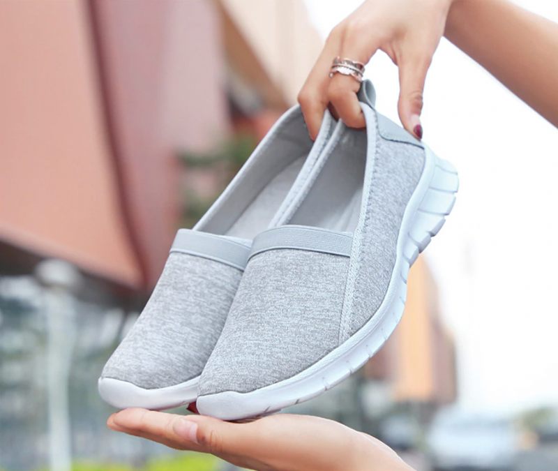 Aldana Slip-on-skor För Kvinnor - Grå