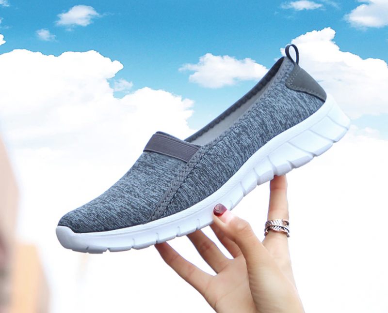 Aldana Slip-on-skor För Kvinnor - Grå