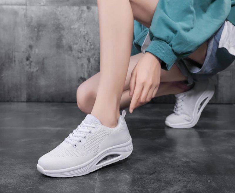 Aleja Sneakerskor För Kvinnor - Svart