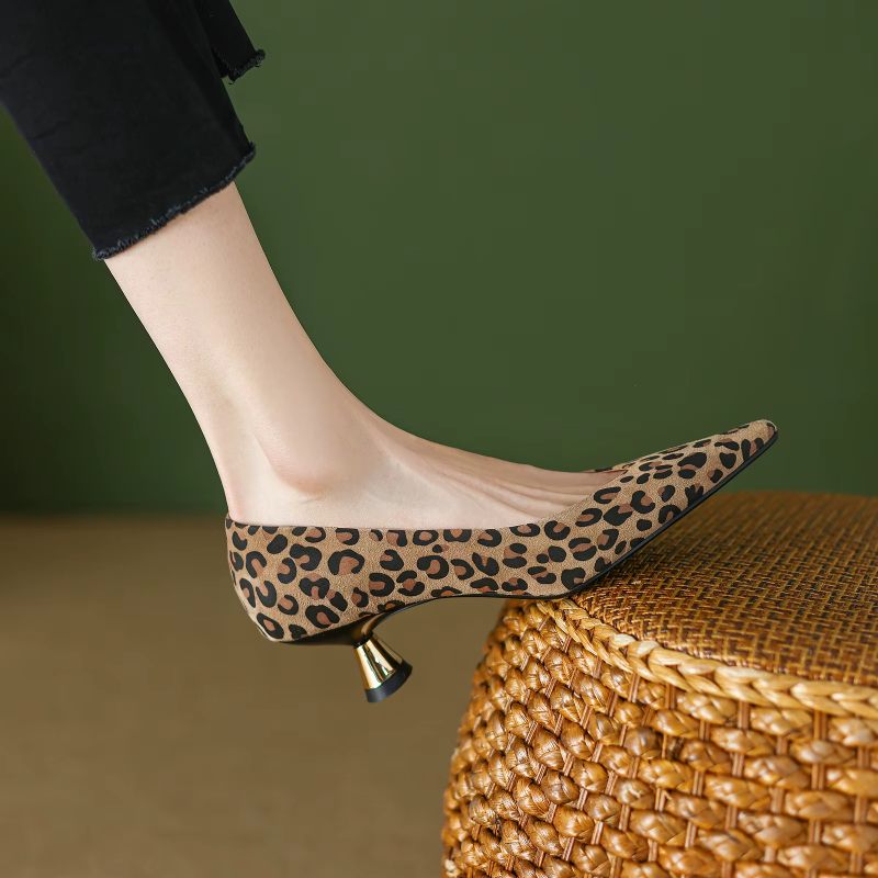 Alla Spetsiga Elegant Pumps För Kvinnor - Djurtryck