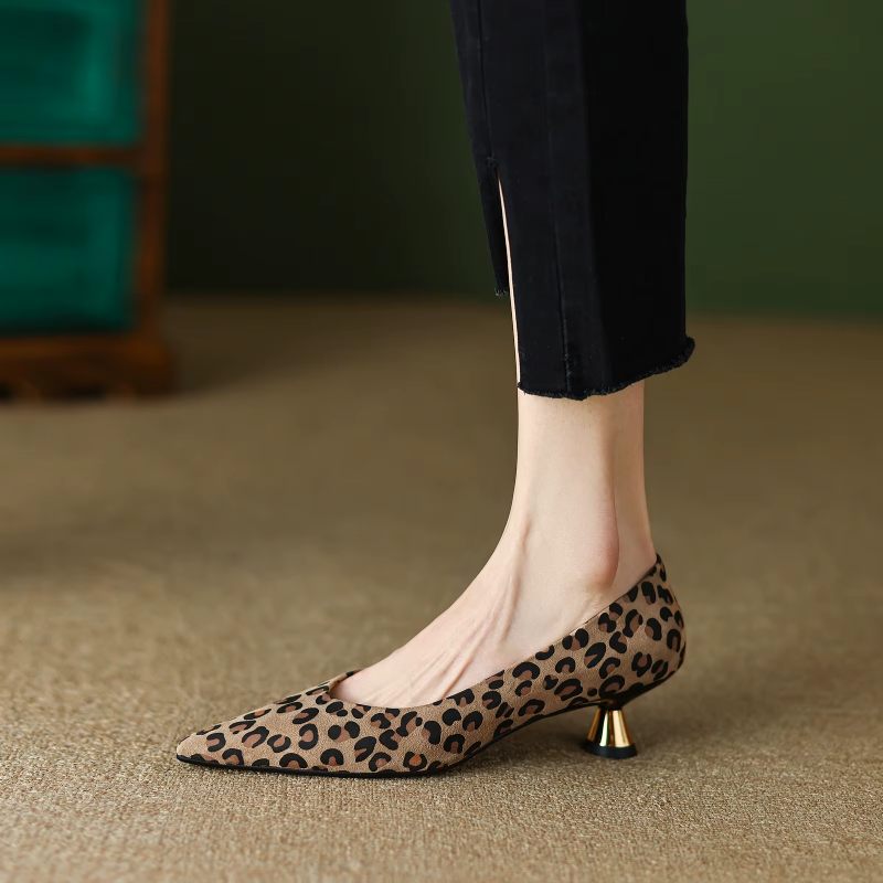 Alla Spetsiga Elegant Pumps För Kvinnor - Djurtryck