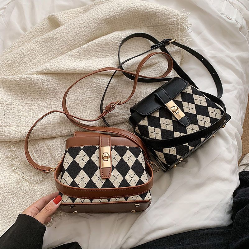 Alpe Crossbody Handväska I Miniläder För Kvinnor - Svart