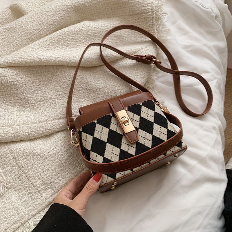 Alpe Crossbody Handväska I Miniläder För Kvinnor - Svart