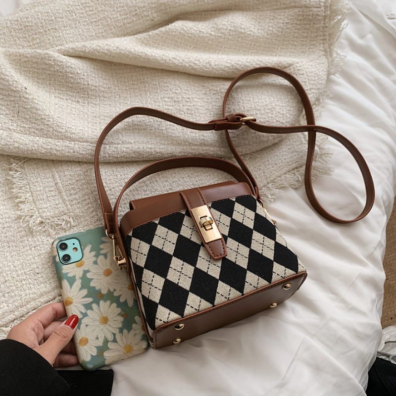 Alpe Crossbody Handväska I Miniläder För Kvinnor - Svart