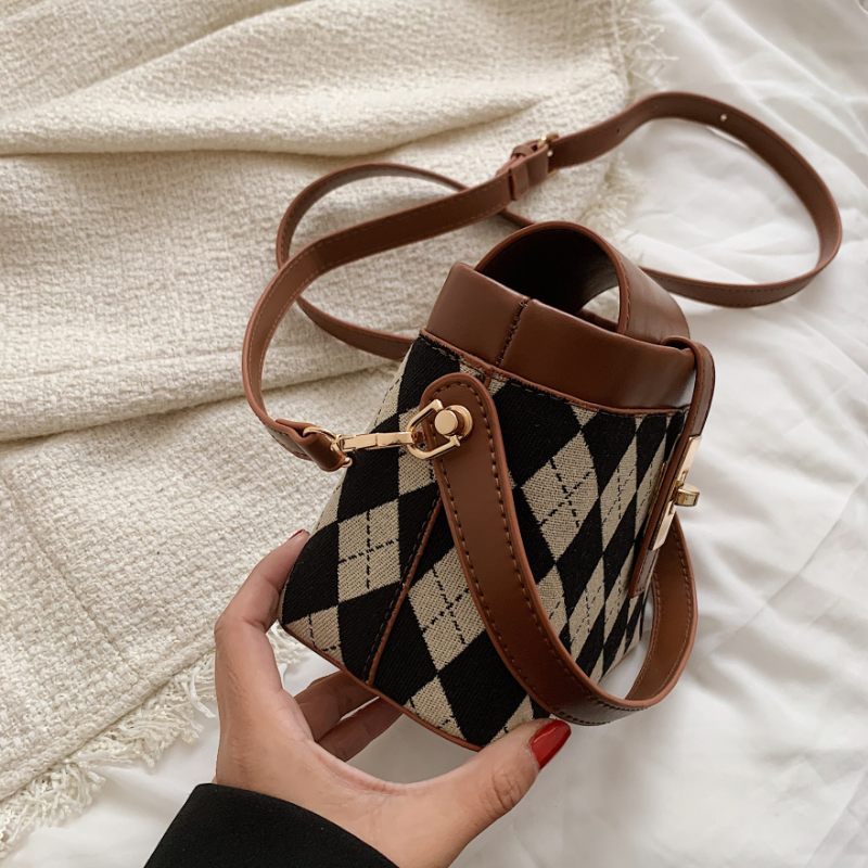 Alpe Crossbody Handväska I Miniläder För Kvinnor - Svart