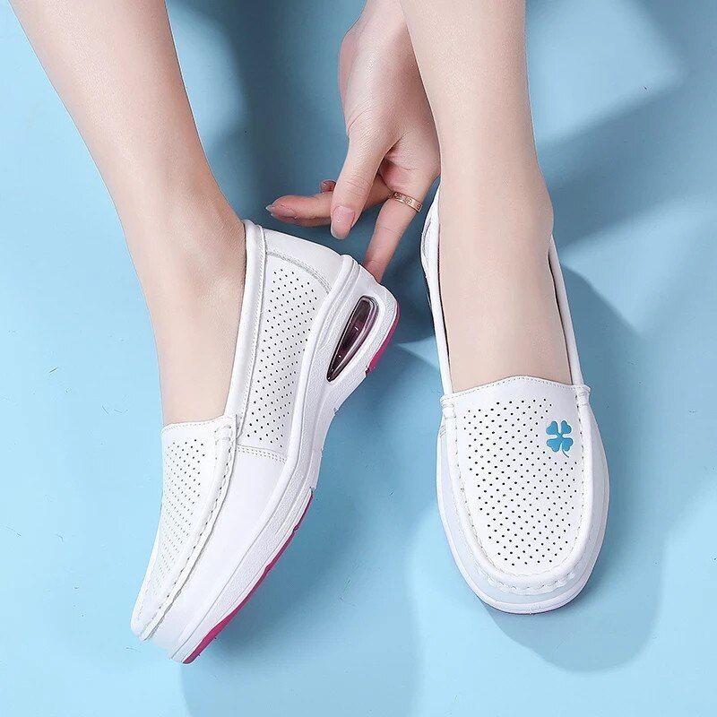 Angelica Mjuka Slip-on Loafer Skor För Kvinnor - Vit ihåligt