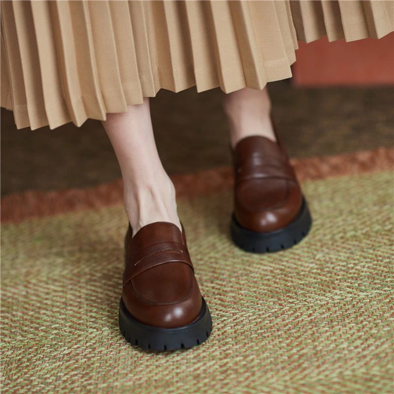Aroa Loafer Skor I Läder För Kvinnor - Beige