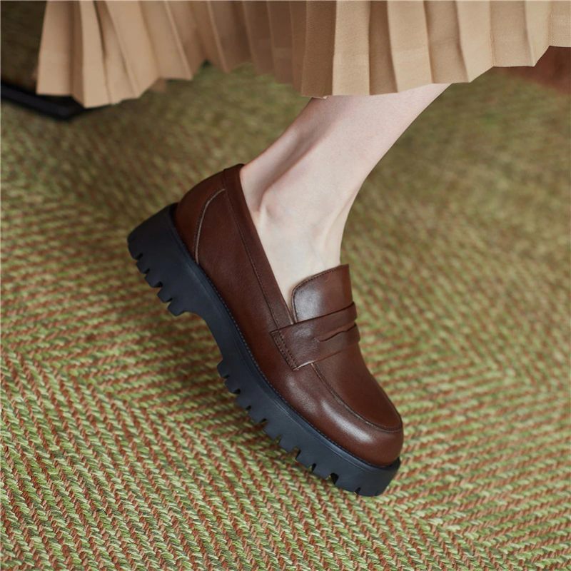 Aroa Loafer Skor I Läder För Kvinnor - Beige