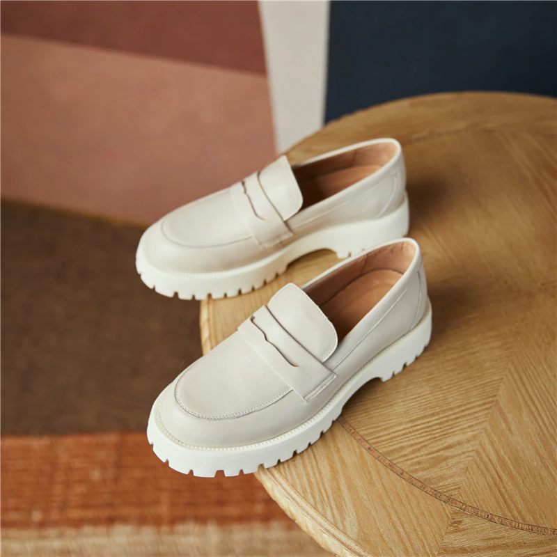 Aroa Loafer Skor I Läder För Kvinnor - Beige