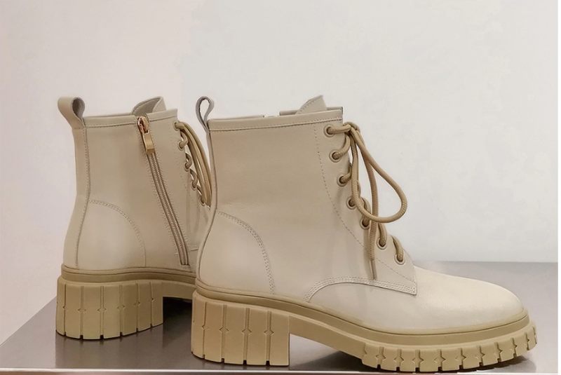 Arrieta Boots Ankelhöjd - Beige kort plysch