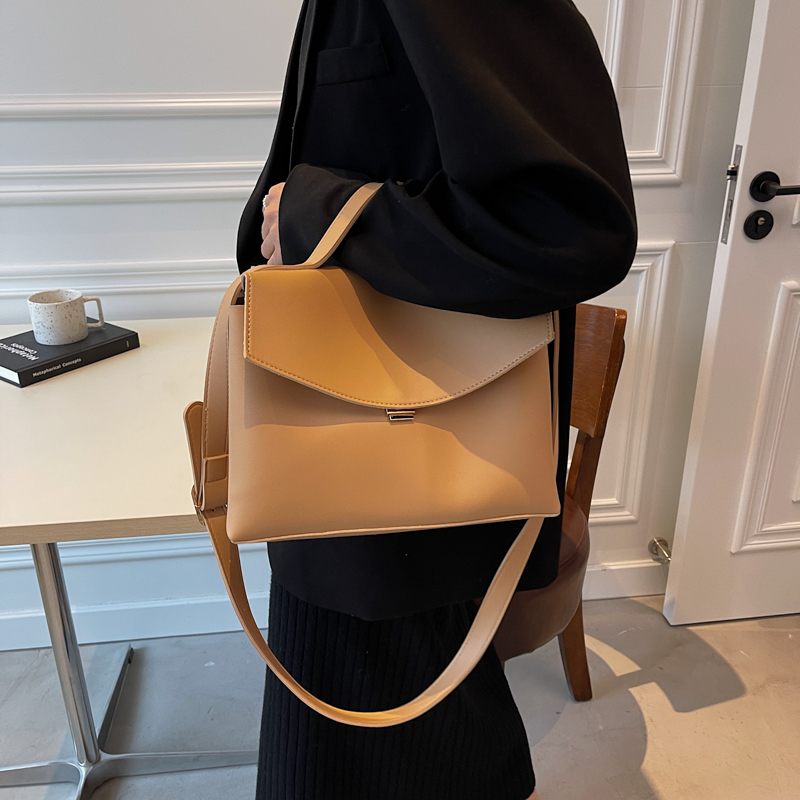 Bianco Small Crossbody-handväska I Läder För Kvinnor - Svart