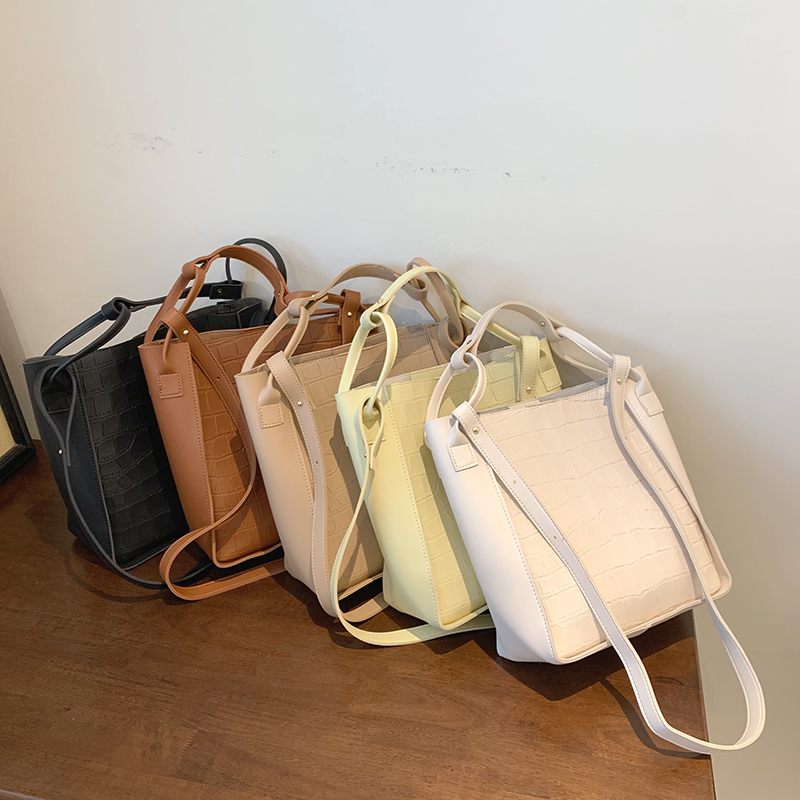 Buitron Crossbody-handväska I Läder För Kvinnor - Beige