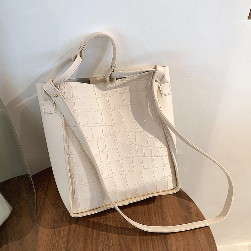 Buitron Crossbody-handväska I Läder För Kvinnor - Beige