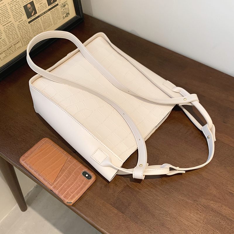Buitron Crossbody-handväska I Läder För Kvinnor - Beige
