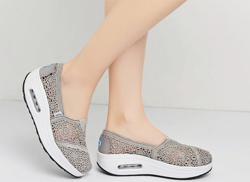 Caridad Platformskor För Kvinnor Andas Svarta Slip On - Svart
