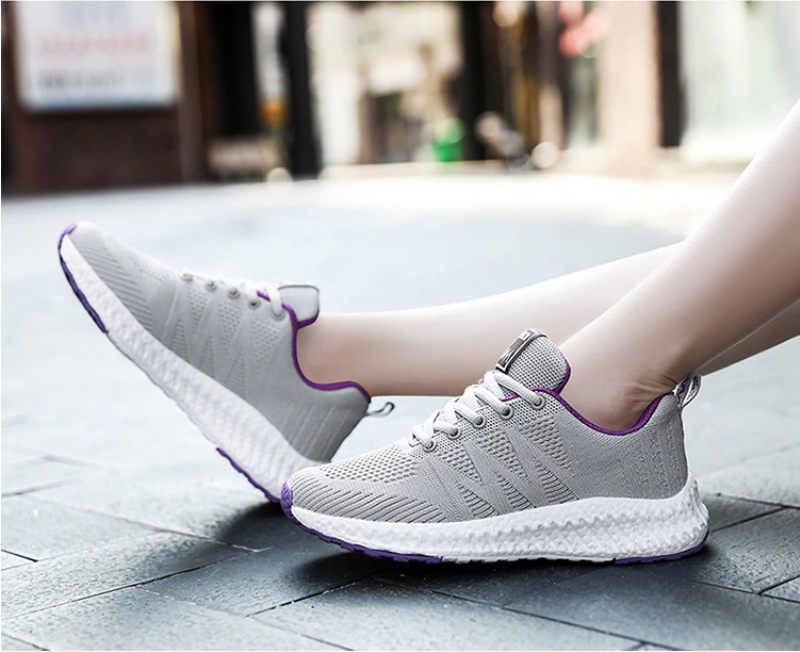 Carlie Sneakerskor För Kvinnor - Grå