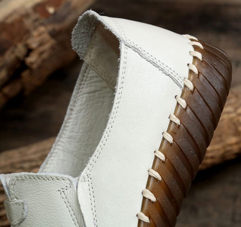 Charis Platta Loaferskor I Läder För Kvinnor - Beige