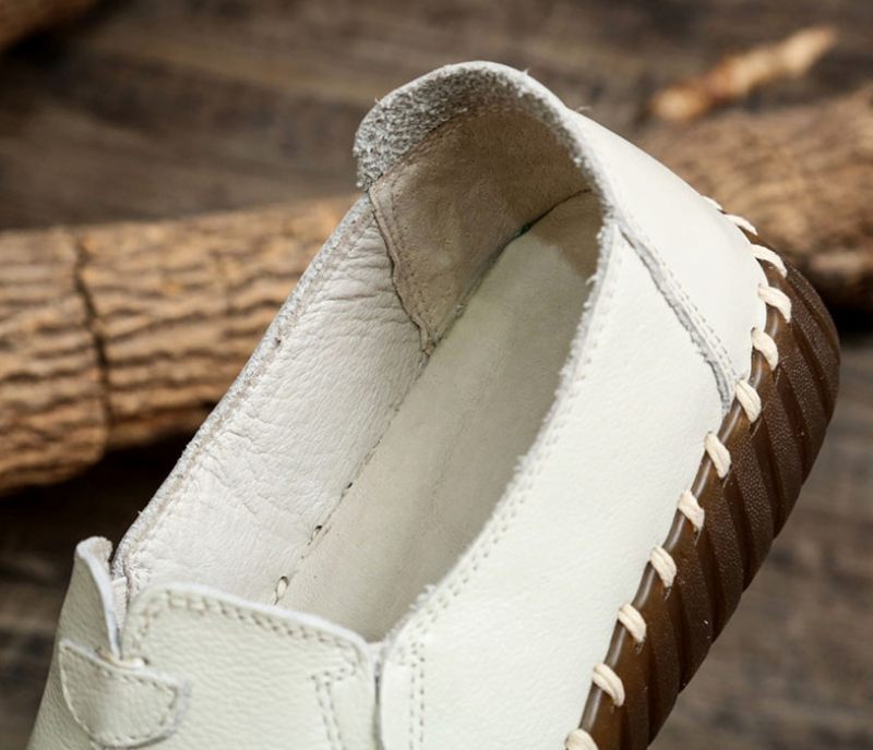 Charis Platta Loaferskor I Läder För Kvinnor - Beige
