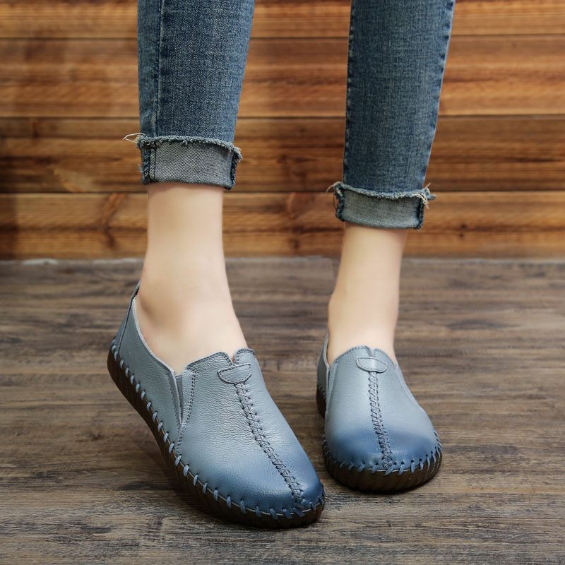 Charis Platta Loaferskor I Läder För Kvinnor - Beige