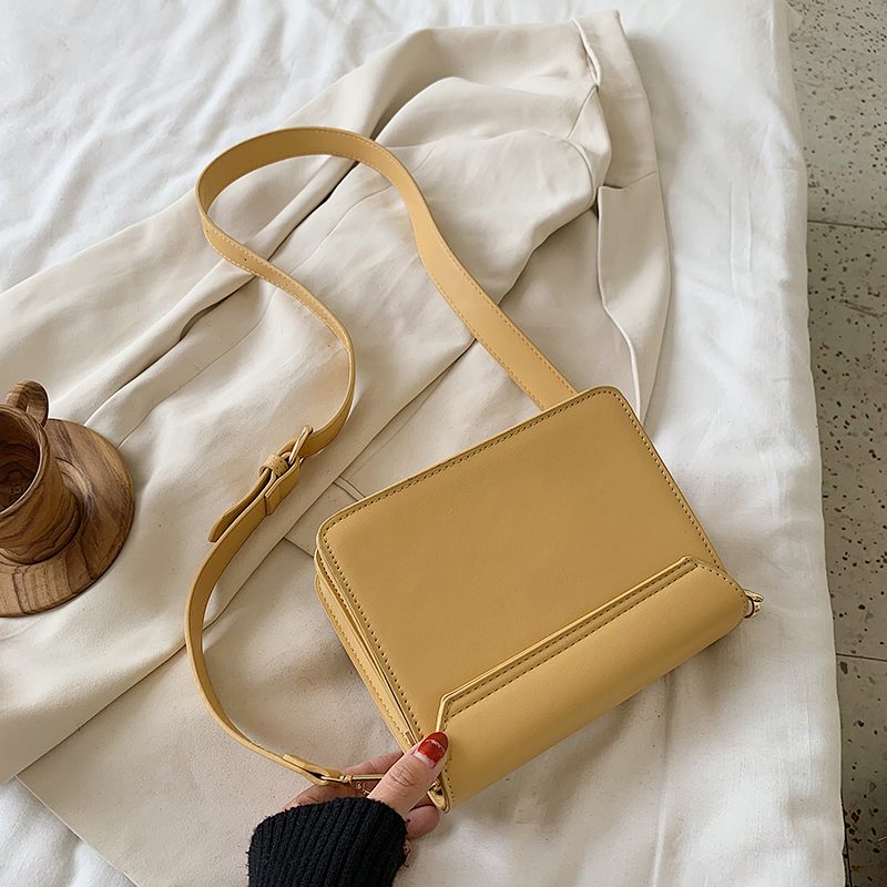 Chelique Crossbody-handväska I Läder För Kvinnor - Svart