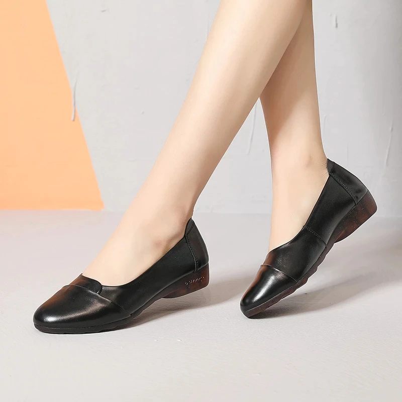 Cher Platt Läder Loafer Slip-on Skor För Kvinnor - Beige