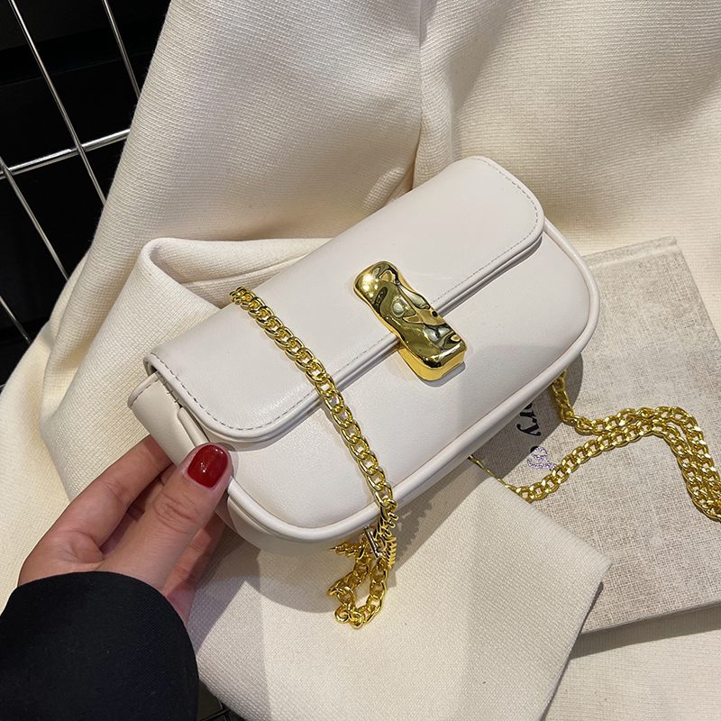 Cleo Läder Flap Crossbody-handväska - Svart