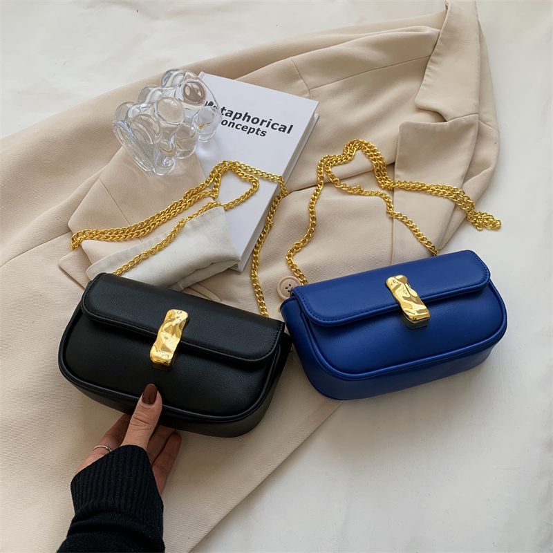 Cleo Läder Flap Crossbody-handväska - Svart