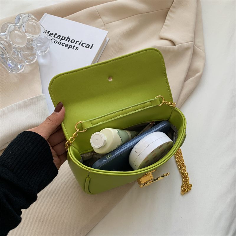 Cleo Läder Flap Crossbody-handväska - Svart