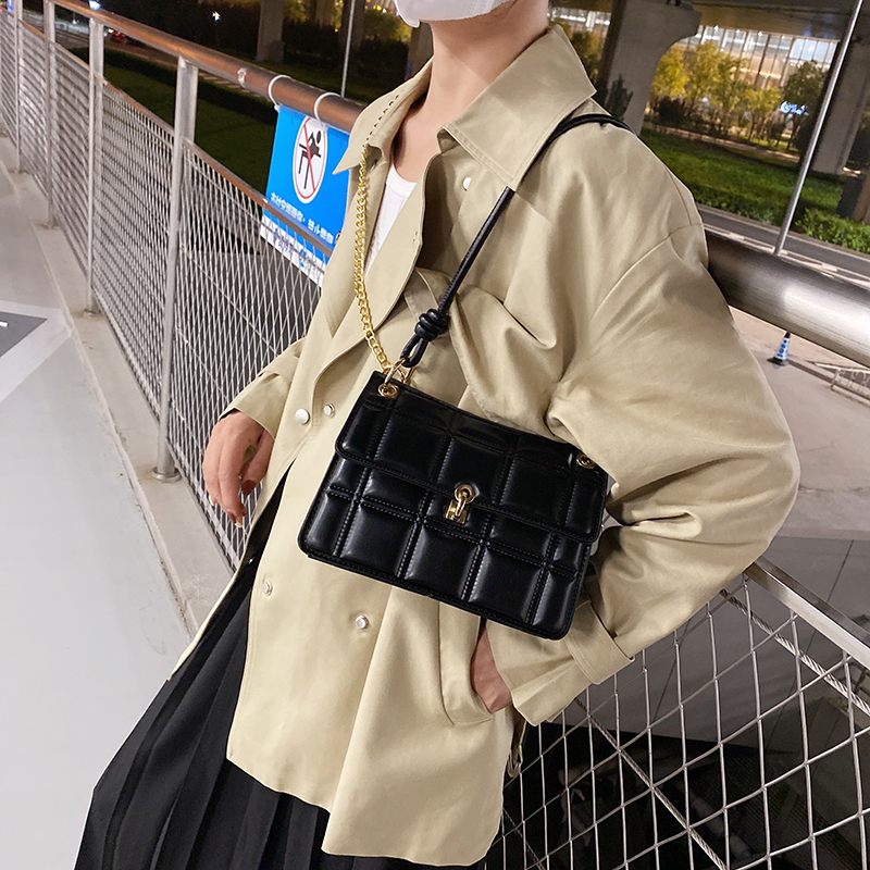 Colina Small Crossbody-väskor I Läder För Kvinnor - Svart