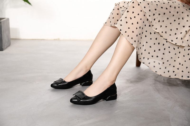 Corina Läder Pumps Skor För Kvinnor - Beige