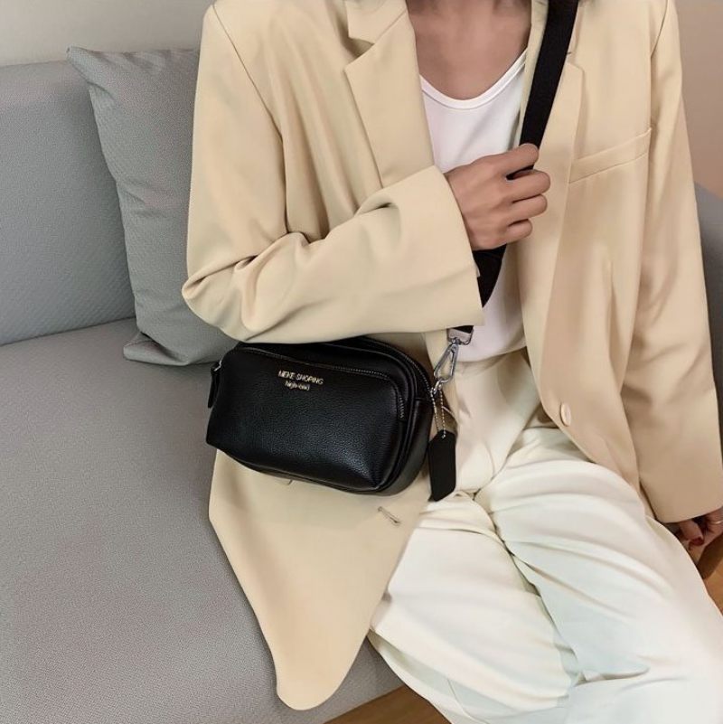 Costin Handväska För Kvinnor Med Bred Axelrem - Beige