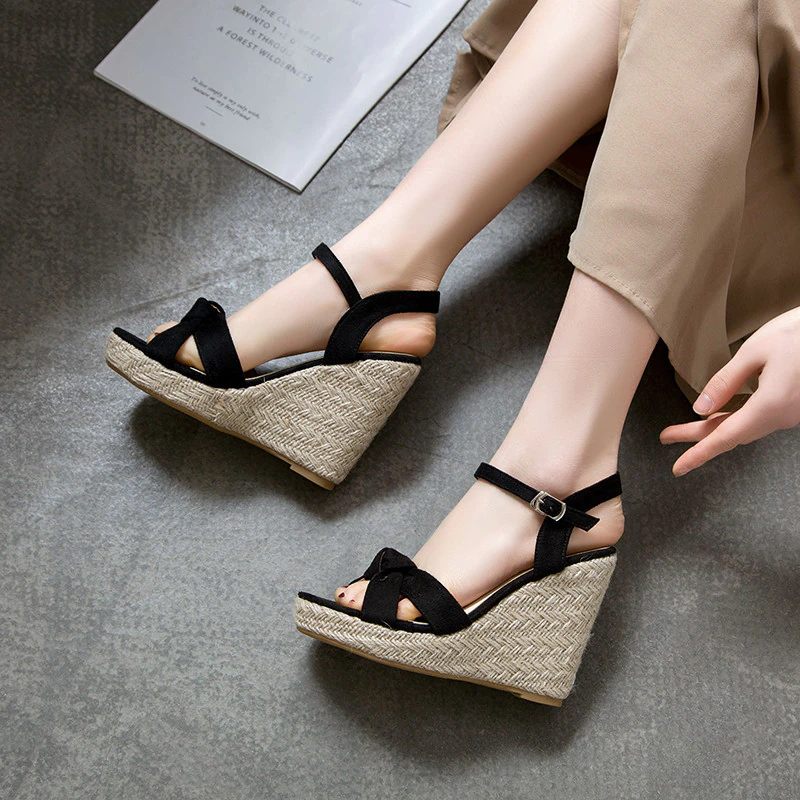 Creta Dam Elegant Wedge Black Sandal - Svart