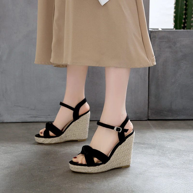 Creta Dam Elegant Wedge Black Sandal - Svart