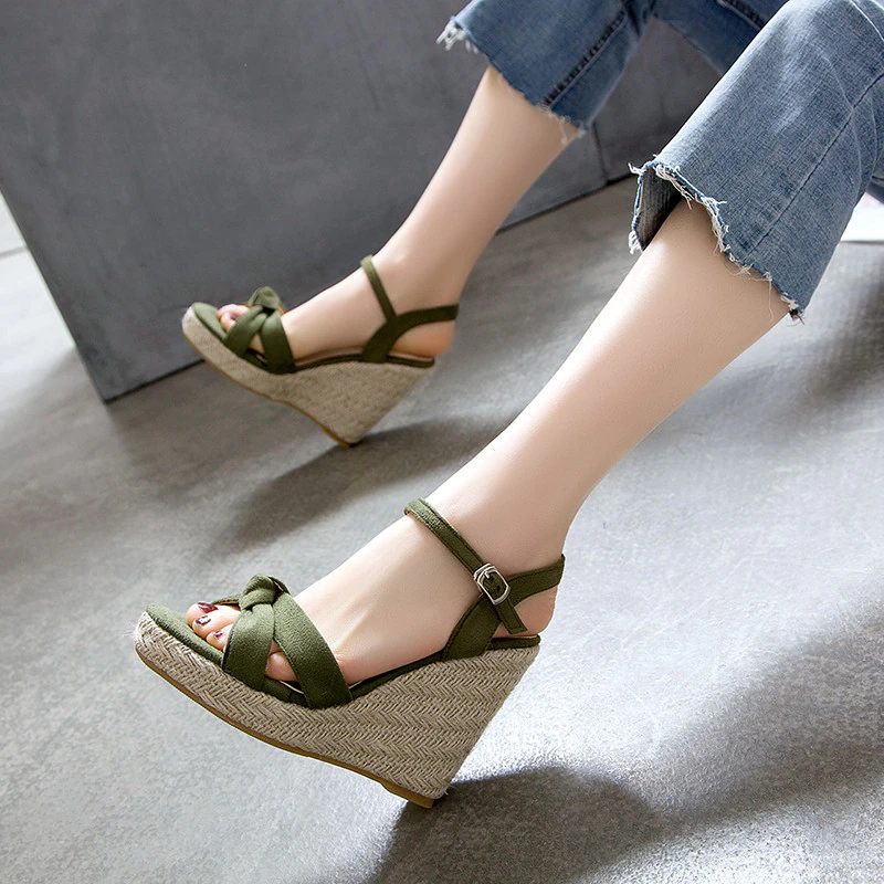 Creta Dam Elegant Wedge Black Sandal - Svart