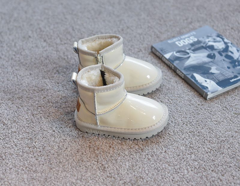 Daphne Flickors Snöstövlar - Lila päls