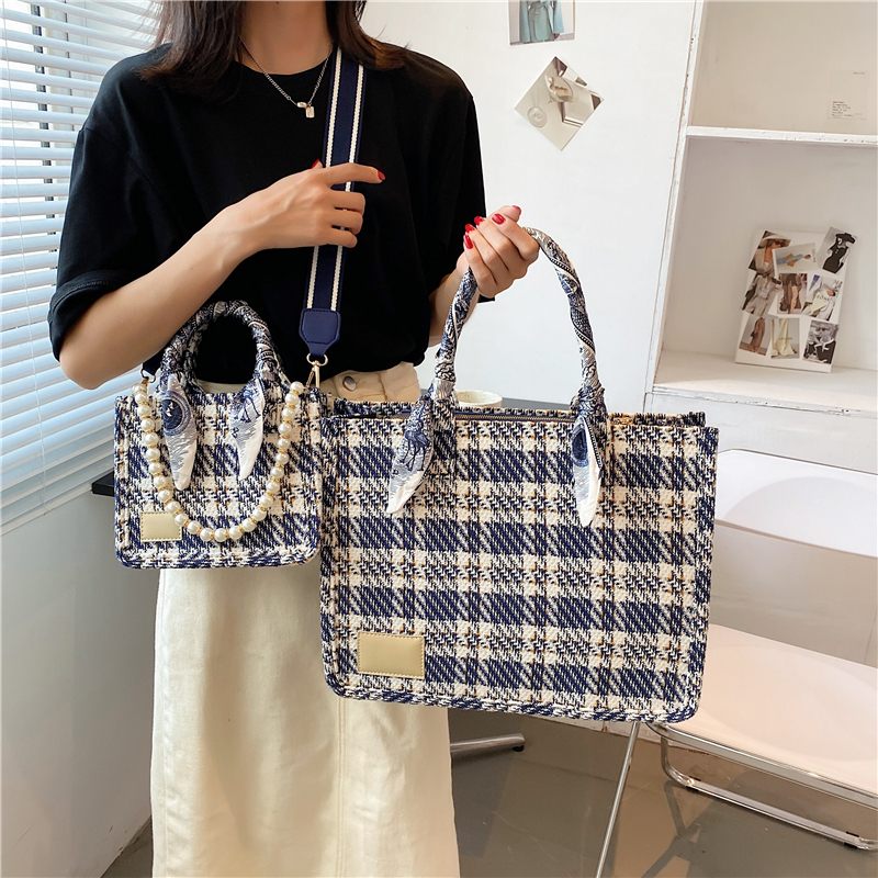 Dooney Designer Crossbody-handväska För Kvinnor - Blå liten