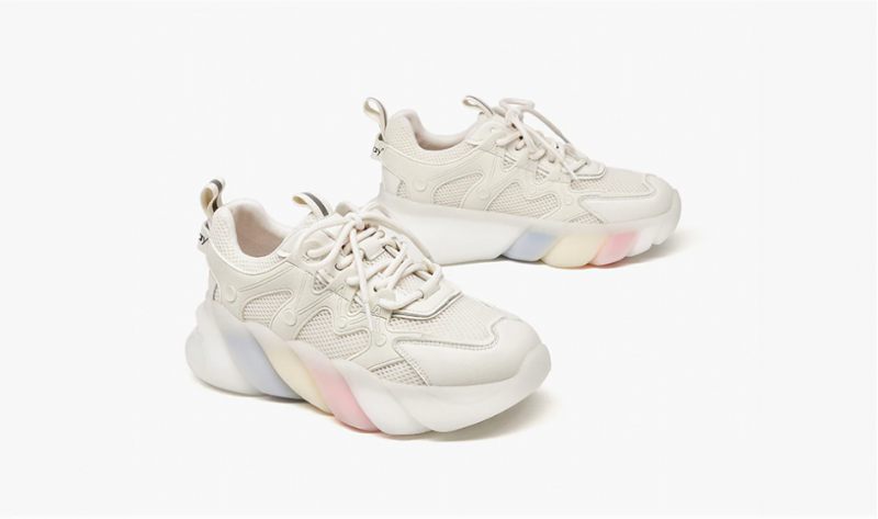 Drömmande Flerfärgade Sneakers För Kvinnor - Beige