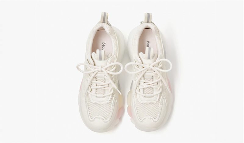 Drömmande Flerfärgade Sneakers För Kvinnor - Beige