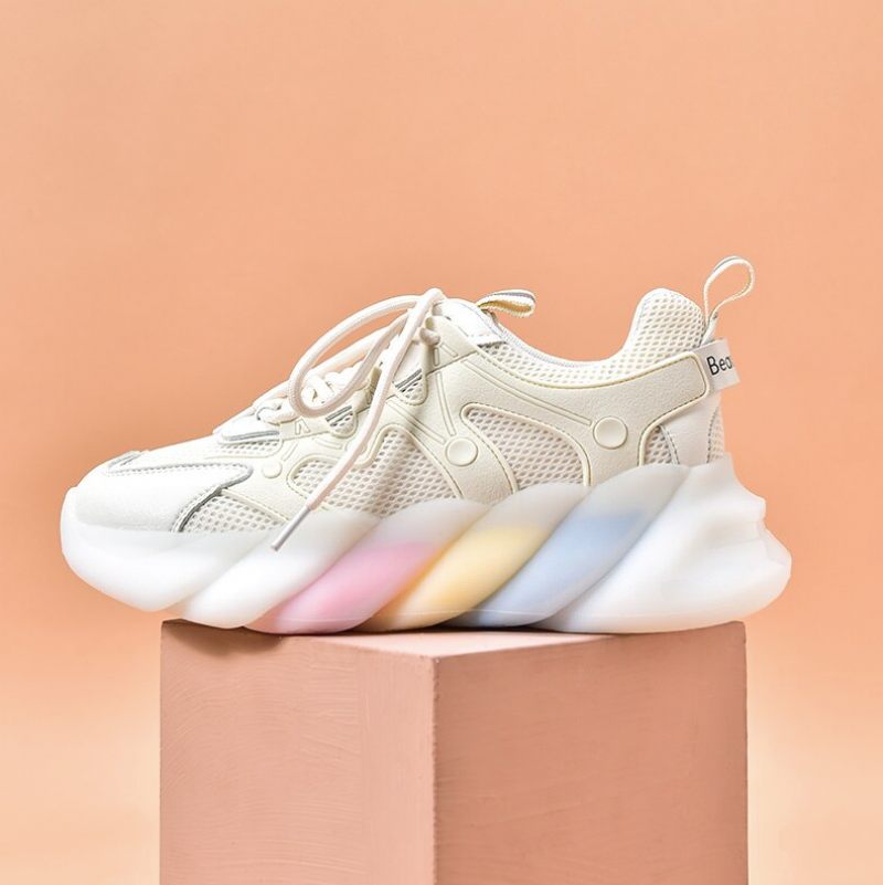 Drömmande Flerfärgade Sneakers För Kvinnor - Beige