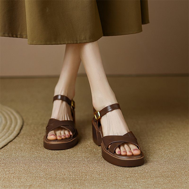 Eladia Lack-sandaler För Kvinnor - Brun