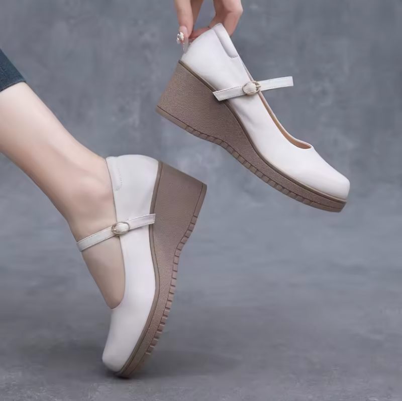 Elaine Dam Ankel Strap Wedges Pumps - Svart