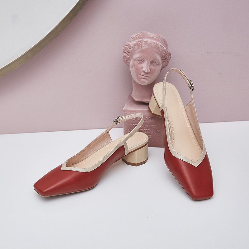 Emilia Sandal I Läder Med Fyrkantig Tå För Kvinnor - Beige