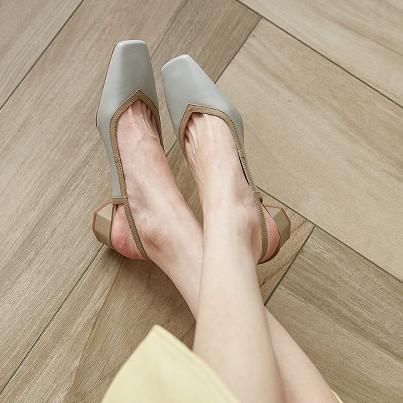 Emilia Sandal I Läder Med Fyrkantig Tå För Kvinnor - Beige