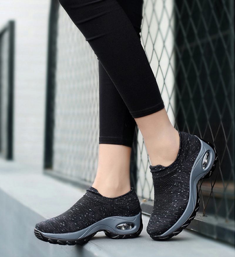 Eventuellt Grå Ljus Sneaker För Kvinnor - Grå