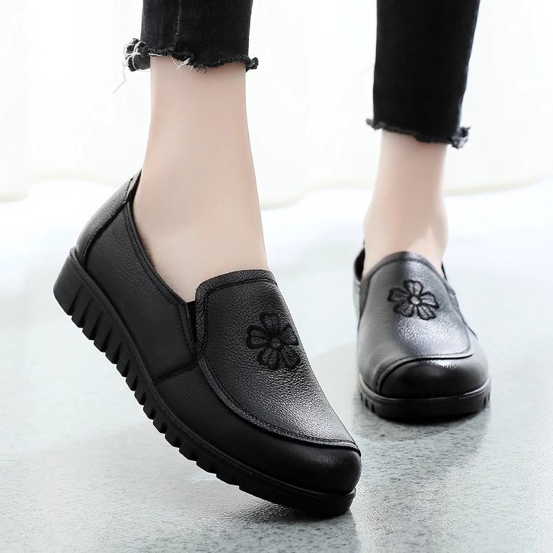 Fabiana Damer Rund Toe Leather Loafer Skor - Svart