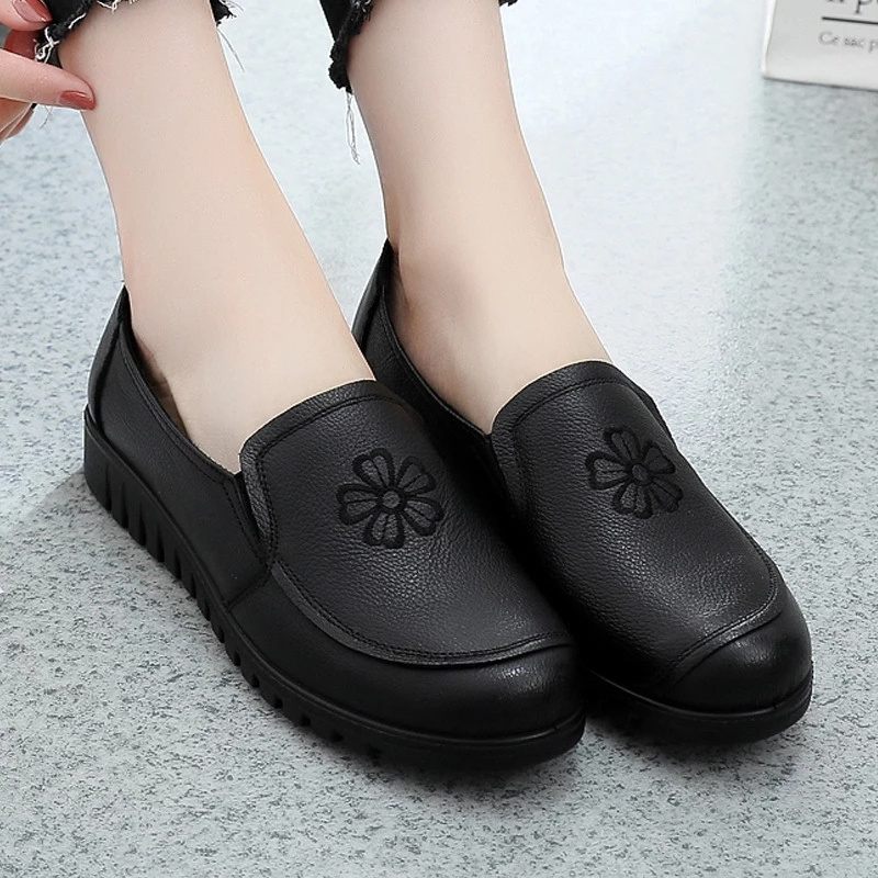 Fabiana Damer Rund Toe Leather Loafer Skor - Svart