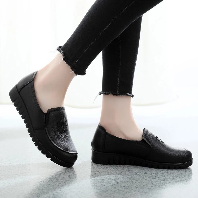 Fabiana Damer Rund Toe Leather Loafer Skor - Svart