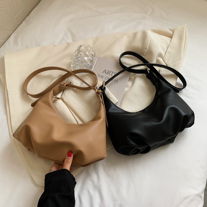 Fortuna Crossbody-handväska I Läder För Kvinnor - Svart